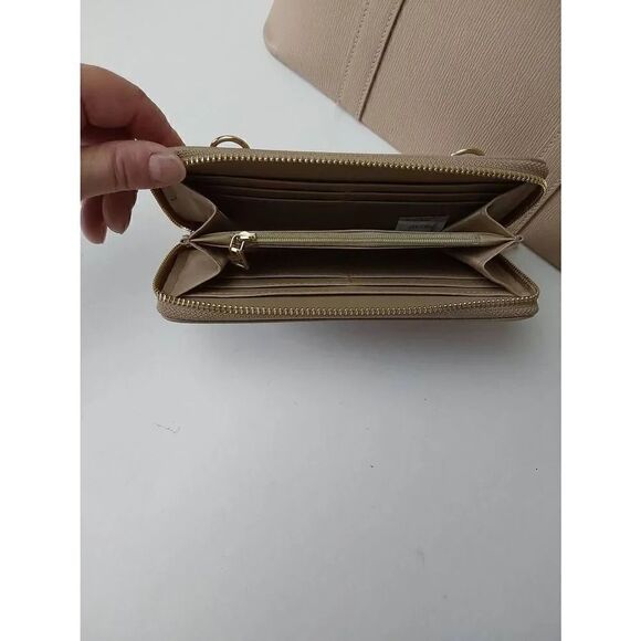 Bebe Bag And Wallet Tan No Crossbody Strap - Picture 3 of 7